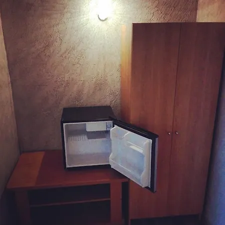 Urusel Guesthouse 3*